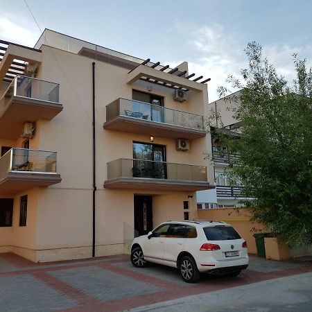 Bk Ξενοδοχείο Năvodari Εξωτερικό φωτογραφία